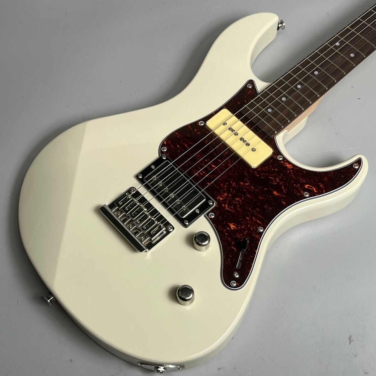 YAMAHA PACIFICA PAC311H VW Electric Guitar Vintage White YAMAHA PACIFICA PAC311H VW Electric Guitar Vintage White