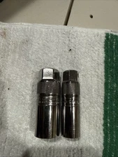 Snap-on Tools USA NEW 3/8" Drive 13/16" SAE RETENTION Spark Plug Socket S9704KR