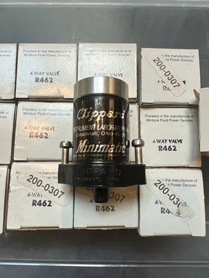 NEW CLIPPARD Pneumatic 4-Way Valve R462