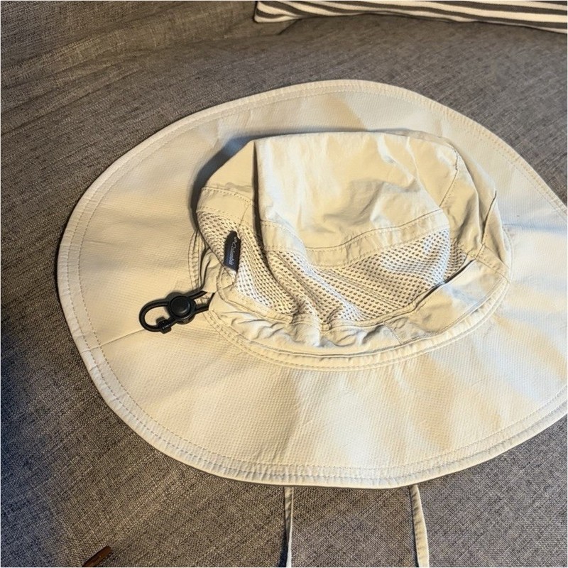 Columbia Beige Nylon Wide Brim Outdoor Hat
