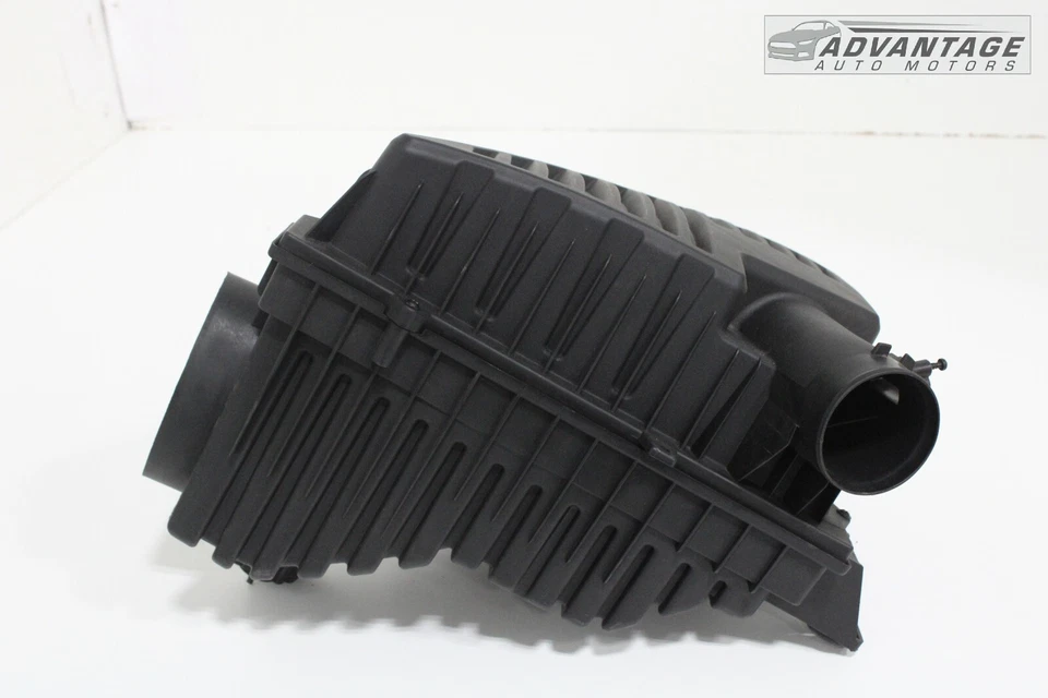 2015-2018 GMC ACADIA 2.5L ENGINE AIR CLEANER INTAKE FILTER HOUSING BOX OEM - Image 2 of 4