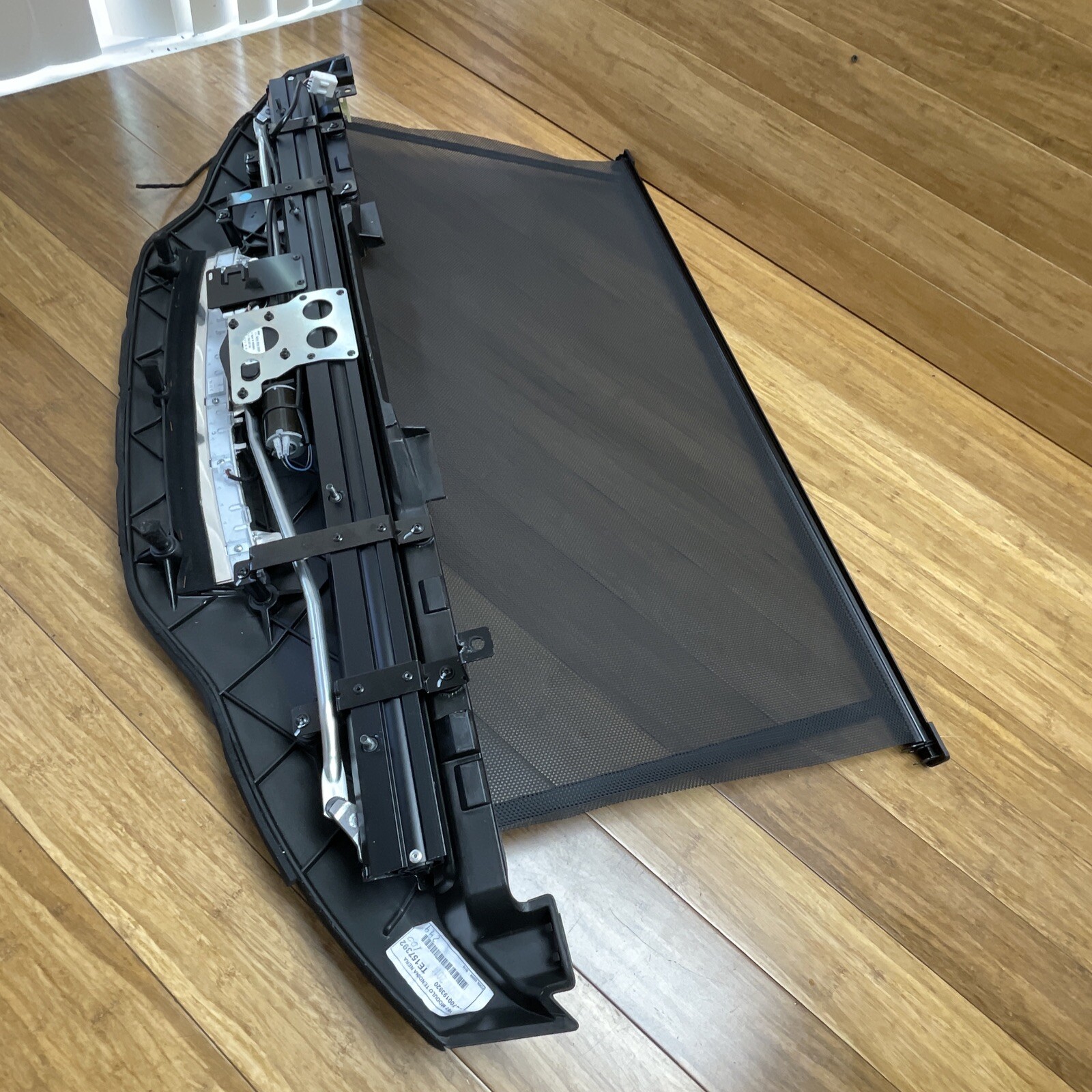 2014-2019 Maserati Ghibli Glass Parcel Tray Sunshade OEM 06700193920