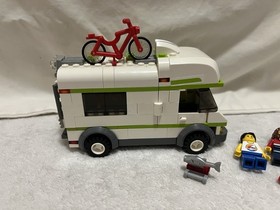 LEGO CITY: Camper (7639) Near complete missing surfboard only