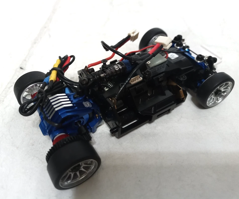 Kyosho Mini-Z MR-03VE Lamborghini Body Many Options R246 Aluminum Motor Mount - Image 3 of 4