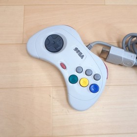 Sega Saturn Console boxed with 1 controller, 3 games & cables Japan White system