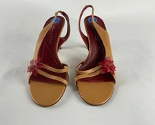 Mila Paoli, Italian  shoes, leather, light brown color, size 7.5 B, pre owned. 