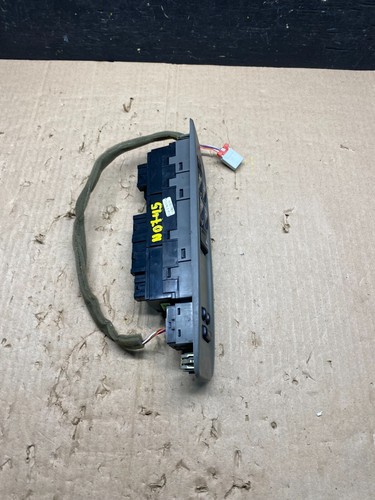 2002 - 2005 GMC Envoy Master Power Door Lock Window Switch N0745 DG - Picture 2 of 8