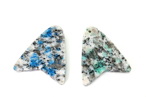 AA Rare Genuine Natural K2 Smooth Gemstone Beads Pendant Flat Arrow - PP42