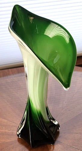 8.25" MURANO Style Jack In The Pulpit Calla Green to White Case Art Glass VASE