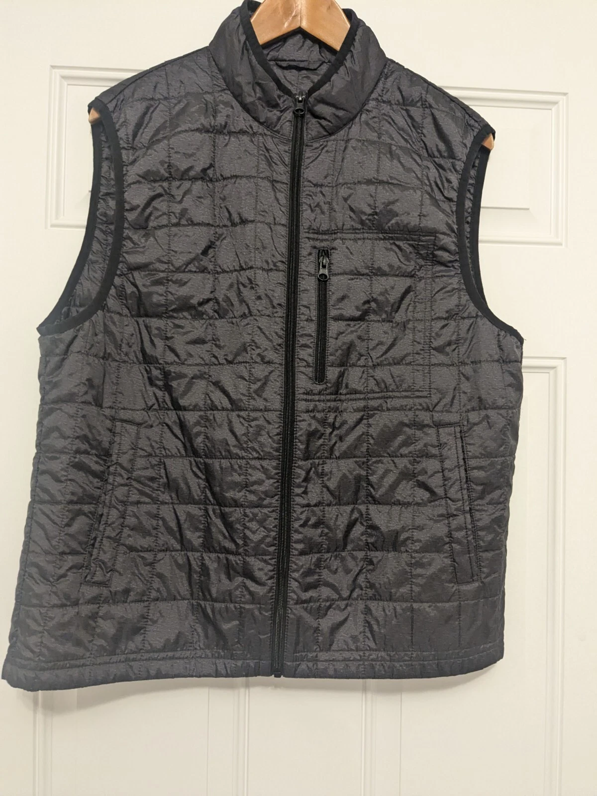 VAN HEUSEN Studio MENS Large VEST Quilted Green SLEEVELESS FULL ZIP UP W/POCKETS
