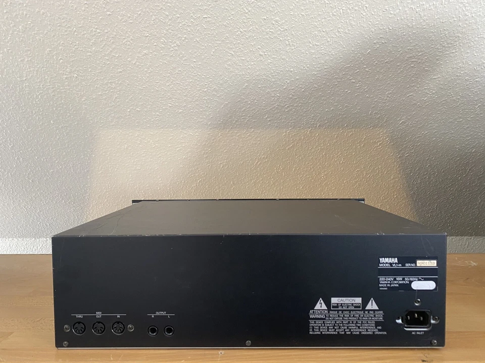 Yamaha VL1-m V2 Physical Modelling Synthesizer - Bild 2 von 2