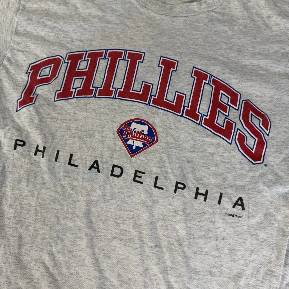 Vintage Philadelphia Phillies Men L T Shirt 90s Graphic 1997 Made In USA vtg Phi - Image 3 of 4