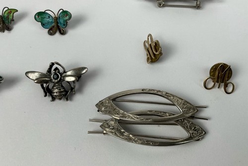 Vintage Brooch Pin & Jewelry Lot Of 25 Pieces - Picture 2 of 7