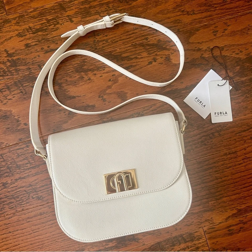 Bolso de hombro Furla $478 pequeño de cuero blanco 1927 con herrajes en tono dorado Foto 2 de 4