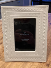 Wedgwood Intaglio Giftware China 4x6 Picture Frame
