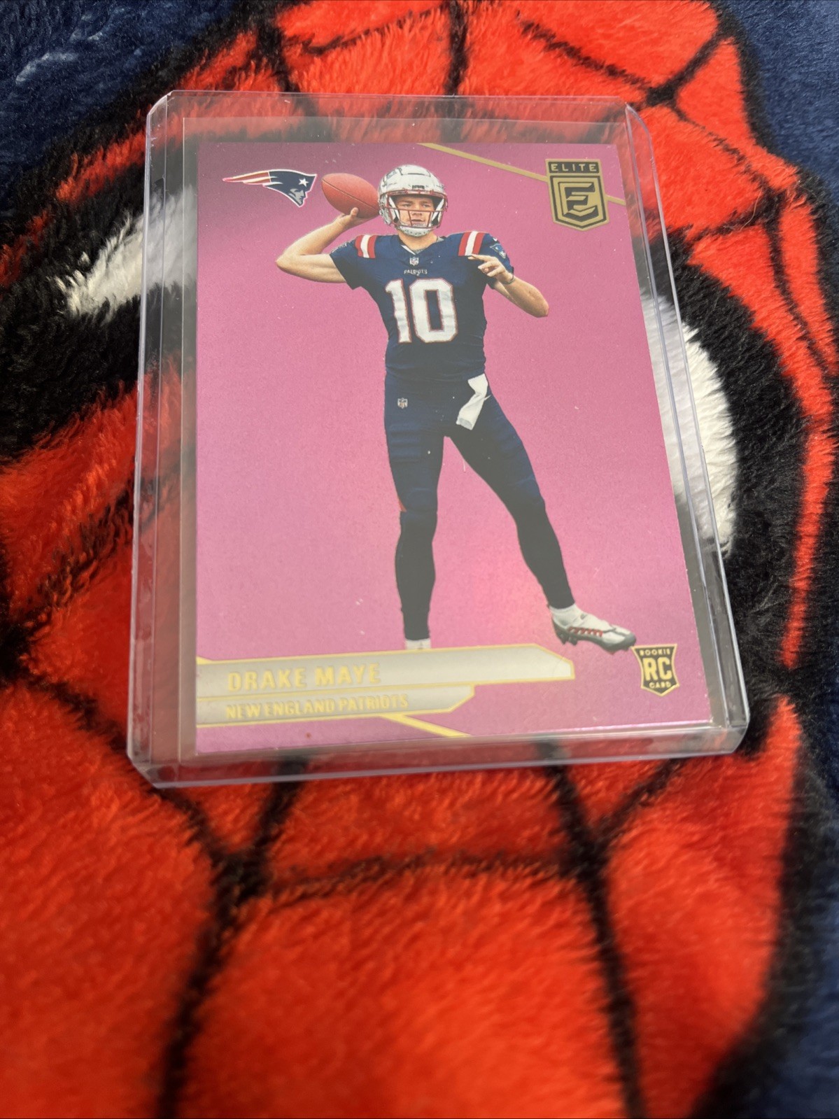 2024 Panini Donruss Elite Drake Maye Pink Holo Rookie Card