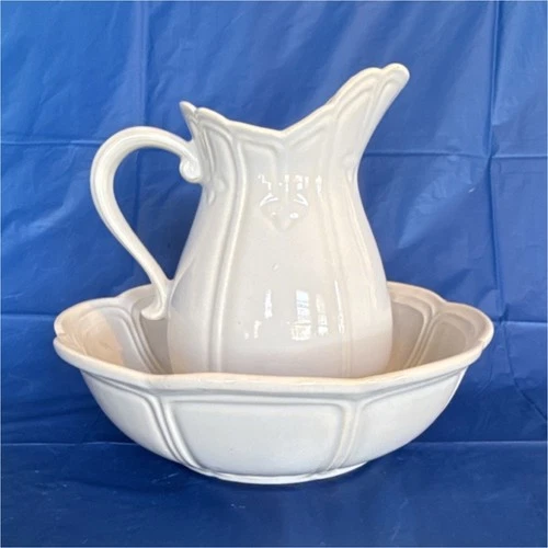 McCoy Ceramic White Glossy Pitcher and Bowl Decorative Handle Round 10 in