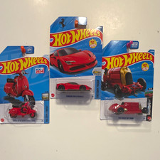      REDS - HW Lot 3 Vespa 90 SS Ferrari SF90 Stradale Fiat Beast of Turin