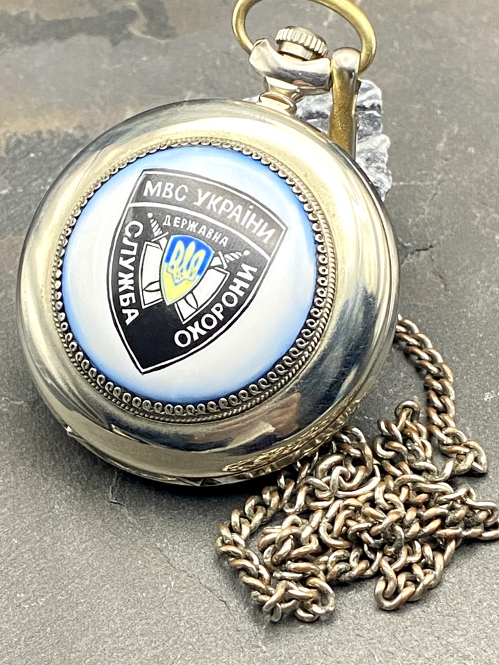 🇺🇦 Reloj de Bolsillo MOLNIJA Esmaltado Esfera Ucrania Premio Presidencial Seguridad Foto 2 de 4