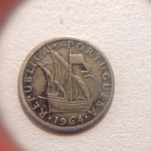 PORTUGAL 1964 ESCUDOS COIN REPUBLICA PORTUGUESA UK