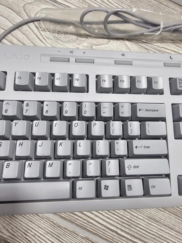 VINTAGE Sony Vaio PCVA-KB4P/U PS/2 Wired Computer Keyboard Brand New - Image 4 of 4