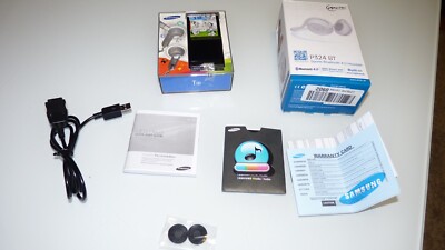 New Samsung YP-T10 2GB Black MP3 Player with Bluetooth