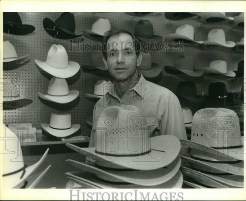 1989 Press Photo Pete Kallison, at 