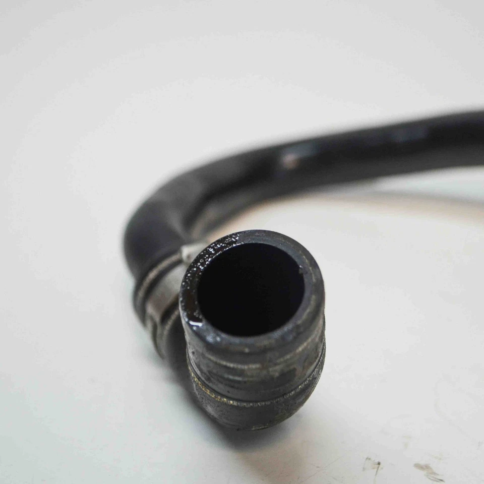 AUDI A4 8K2, B8 Schlauch Kühlung 059103493A 3.0 Diesel 176kw 2011 10572201 - Изображение 3 из 4