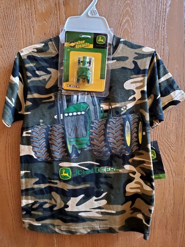 NWT Size M 5/6 John Deere Camo boys t-shirt w/ Monster Treads Ertl Tractor new
