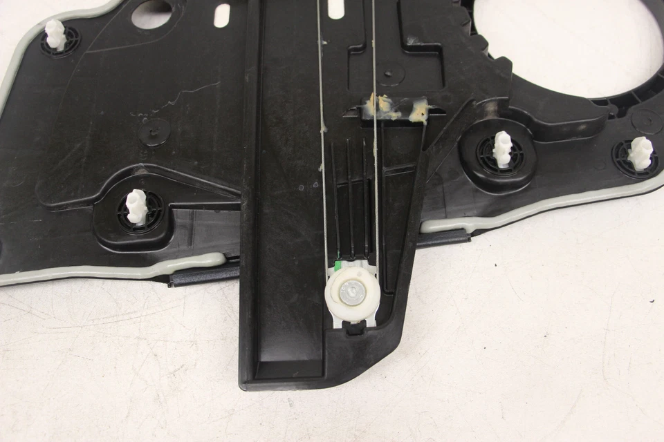 Rear Left Door Window Regulator Motor Lifter FORD MUSTANG MACH-E OEM 2021-24 - Image 4 of 4