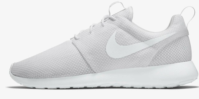 white roshe nikes