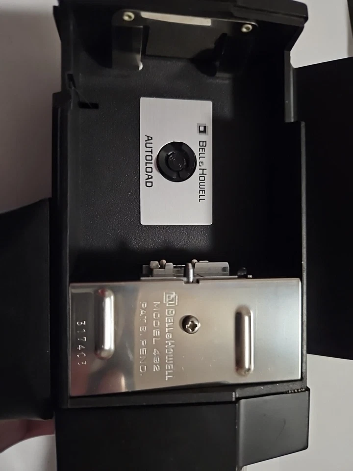 Bell & Howell Model 492 Autoload Bell & Howell Zoom Lens 1:2,8/12,5-25 mm - Bild 4 von 4