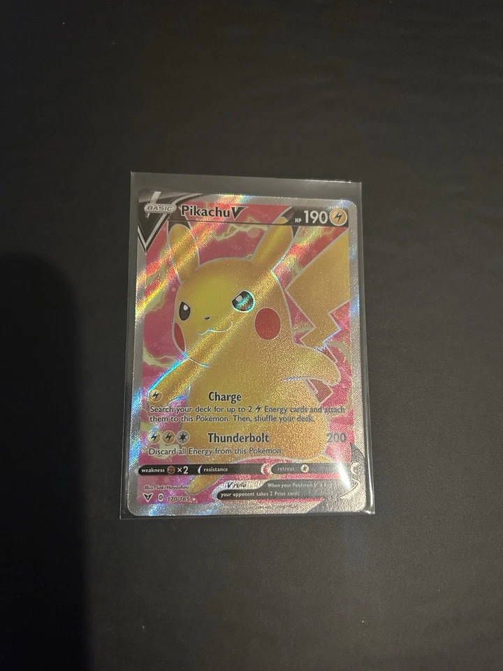 Pokémon TCG Pikachu v Vivid Voltage 170/185 Holo Full Art Ultra Rare