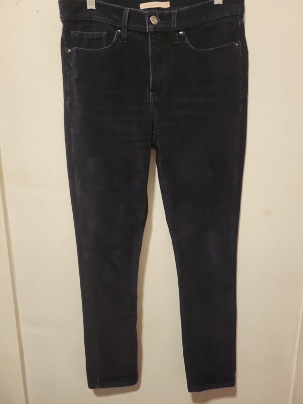 Levi Strauss Women's 311 Shaping Skinny Black Corduroy Pants Size 30×28