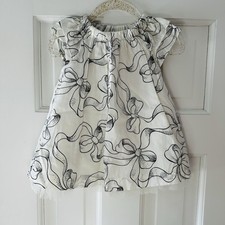 GAP Baby Cream Dress w Black Bow Design  Tulle Lining   100 Cotton Sz 3-6M
