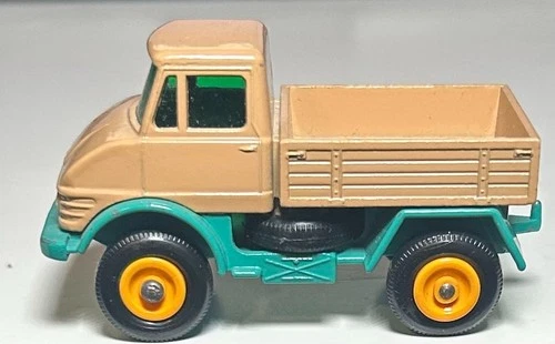 Matchbox Lesney #49 Tan/Green Unimog