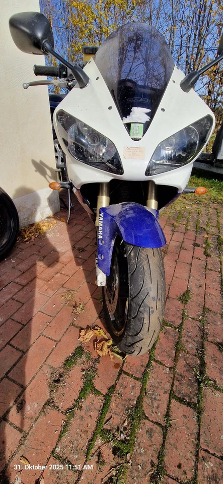 Yamaha YZF R1 RN04 - Bild 3 von 4