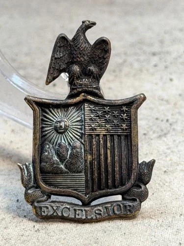 Civil War New York “Excelsior” Hat Badge – Federal Eagle & State Seal Insignia