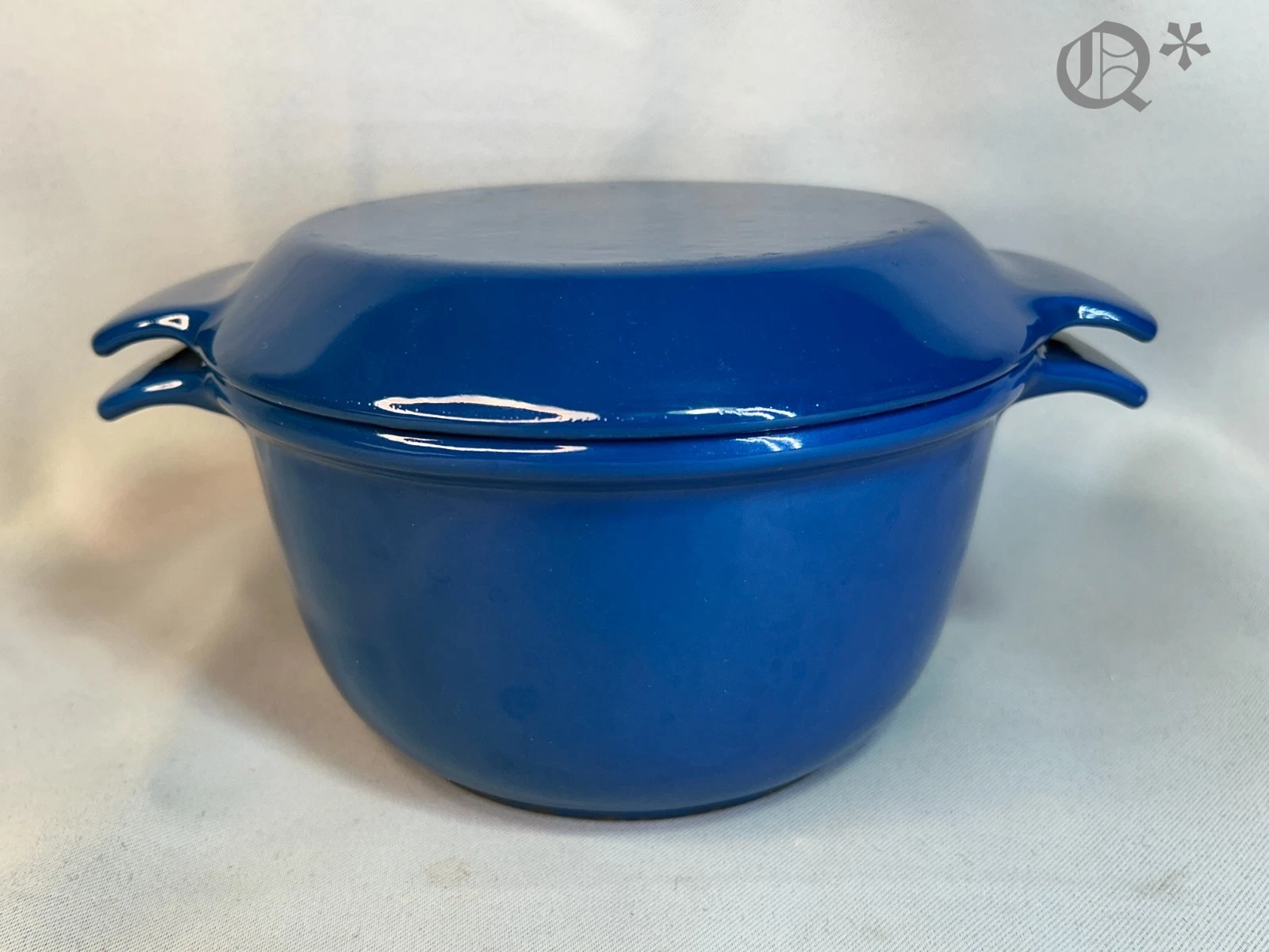1970s Nacco Denmark Cast Iron Blue Enamel w Lid Dutch Oven 16 E