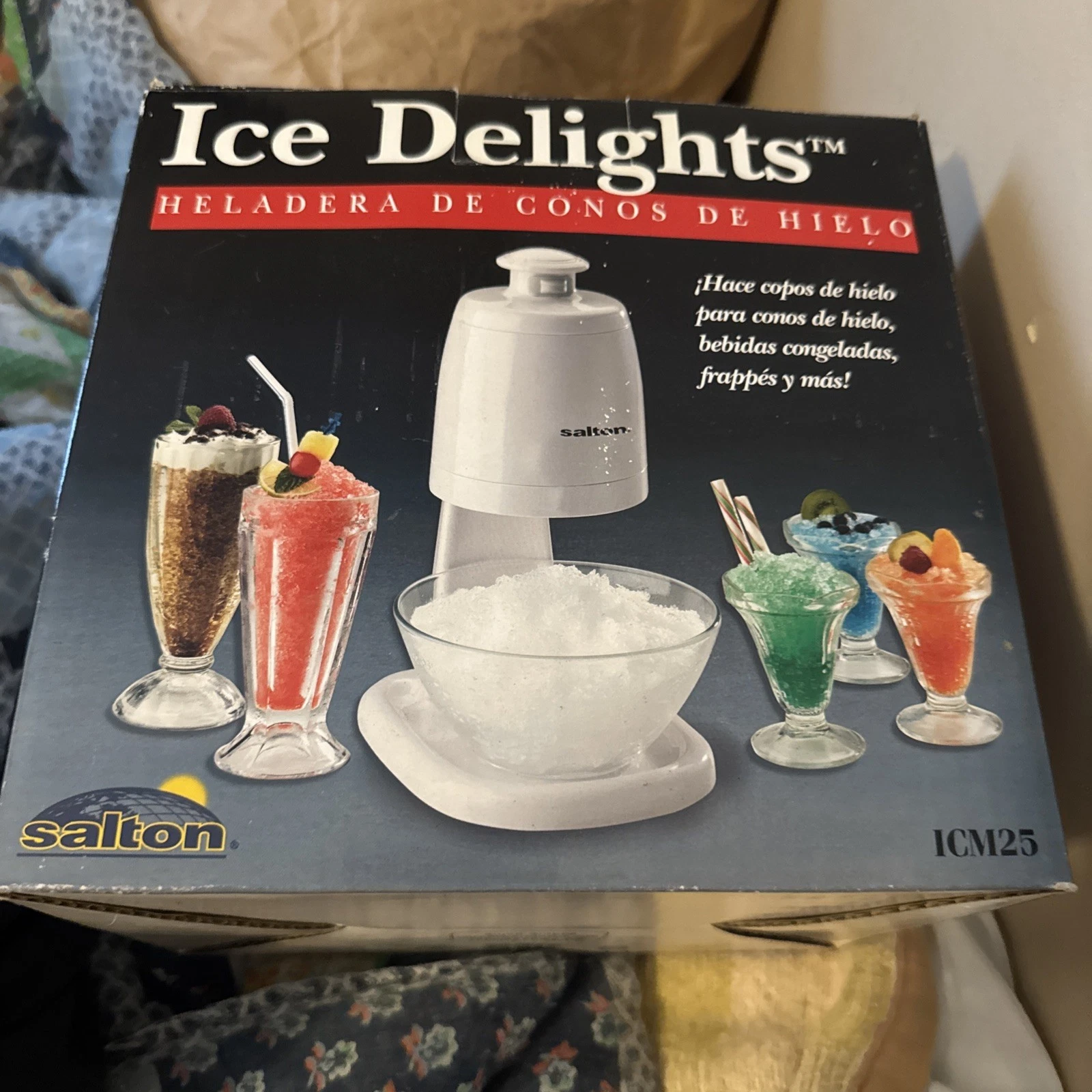 VGUC Salton ICM25 Ice Delights Snow Cone Maker, Frozen Drinks, Frapppes