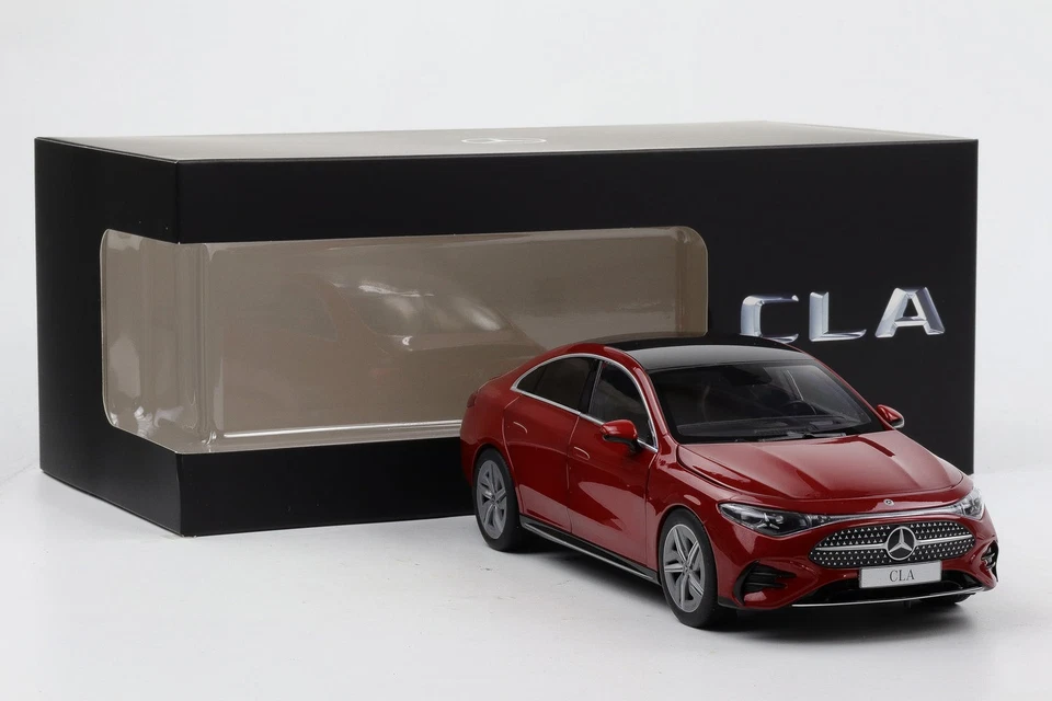 1:18 NZG Mercedes Benz CLA 2025 Modello C174 4 Porte Patagonienrot Dealer - Immagine 4 di 4