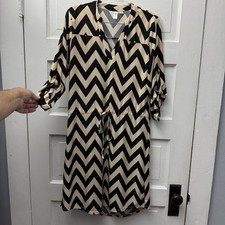 Tacera Chevron Print Shirt Dress Beige Black Roll Tab Sleeve Size Small