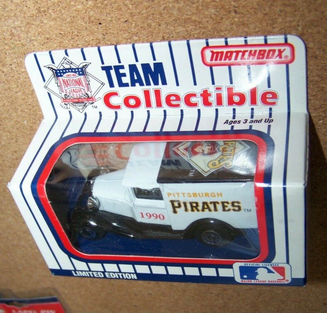 1990 Pittsburgh Pirates diecast truck White Rose Matchbox 1st series c38869 collectible