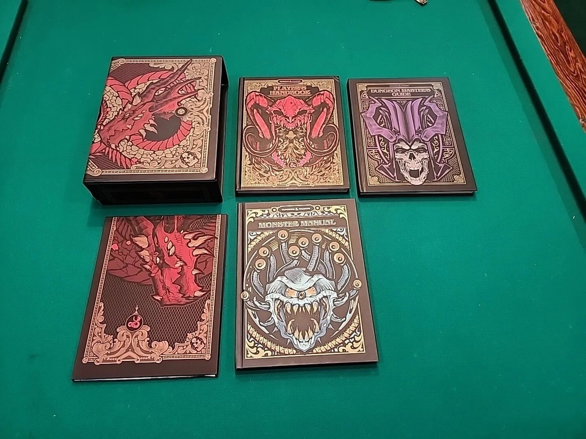 NM D&D 5e Collector's Edition Boxed set ALTERNATE COVERS MONSTER