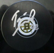 TOMAS NOSEK SIGNED BOSTON BRUINS HOCKEY PUCK w/ COA