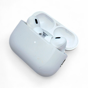 Apple AirPods Pro 2nd Generation with MagSafe Case USB-C White MTJV3AM/A