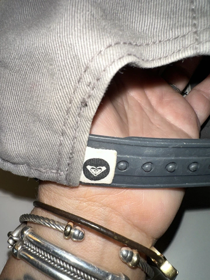 Boné de beisebol feminino ROXY verão praia viagem férias leve em excelente estado usado - Imagem 2 de 4