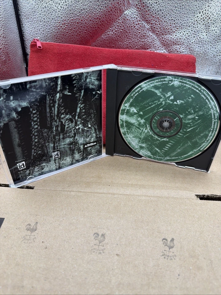 Quake 2 Mission Pack: The Reckoning (PC) CD-ROM Open Box Display - Image 2 of 4