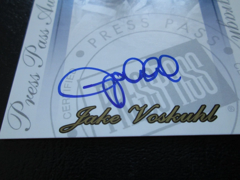 JAKE VOSKUHL 2000 PRESS PASS BASKETBALL ON CARD AUTOGRAPHED ROOKIE CARD - Image 2 of 3