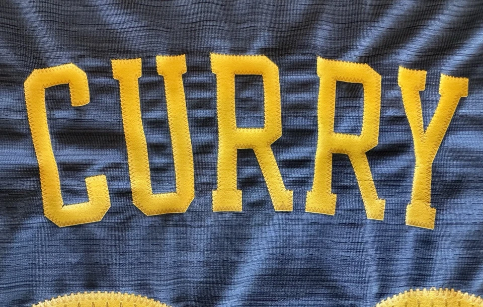 Camisa Jersey Steph Curry UA Año Nuevo Chino Bordada Foto 4 de 4